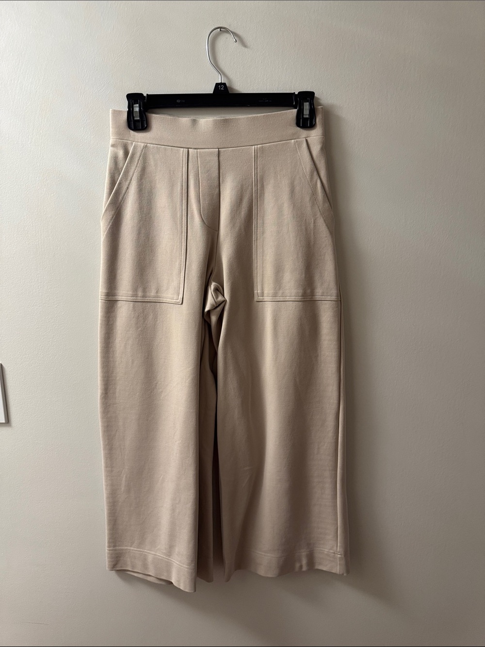 Jones New York Cropped Wide-Leg Pull-On Pants in Beige